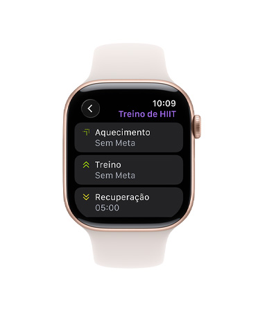 Apple Watch Series 11 com caixa dourada de titânio e pulseira esportiva blush-clara, app Exercício, cartão de Exercício Personalizado