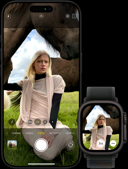 Demonstração do recurso Continuidade com um iPhone e um Apple Watch.