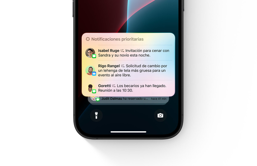 Una lista de notificaciones en un iPhone que destaca las más importantes en la parte superior