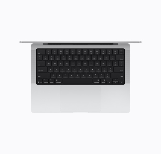 俯視打開的銀色 MacBook