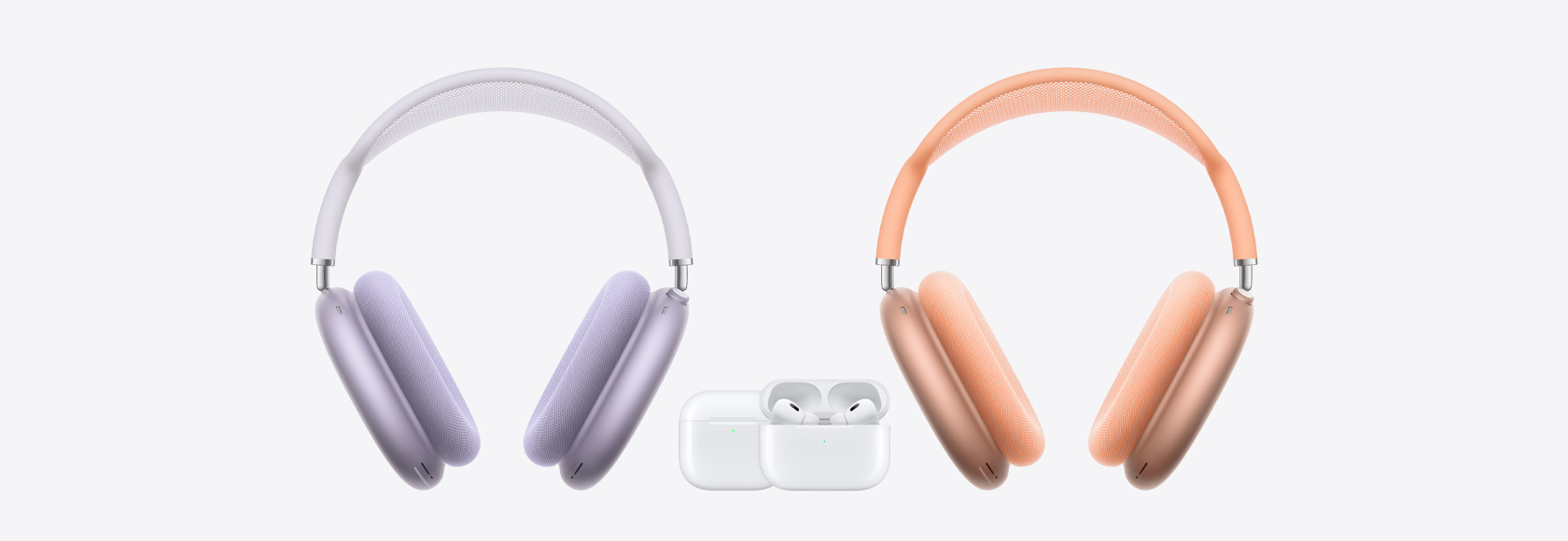 „AirPods Max“ kairėje ir dešinėje, „AirPods 4“ ir „AirPods Pro 2“ centre.