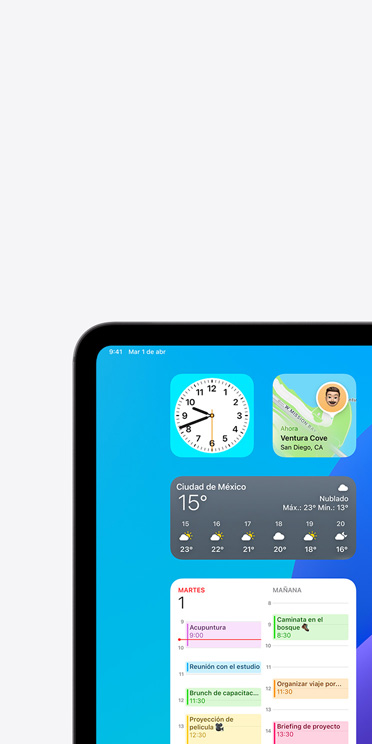 Funcionalidad VoiceOver en la pantalla de un iPad Pro que muestra el widget de la app Clima con la salida de audio: “Clima, Ciudad de México, 15 grados”