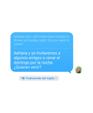 Funcionalidad Traducción en Vivo siendo usada en Mensajes, mostrando una traducción del inglés al español