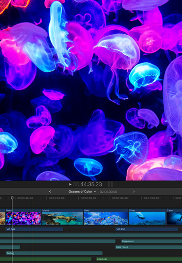 El escritorio de un Mac. App Final Cut Pro en la pantalla.