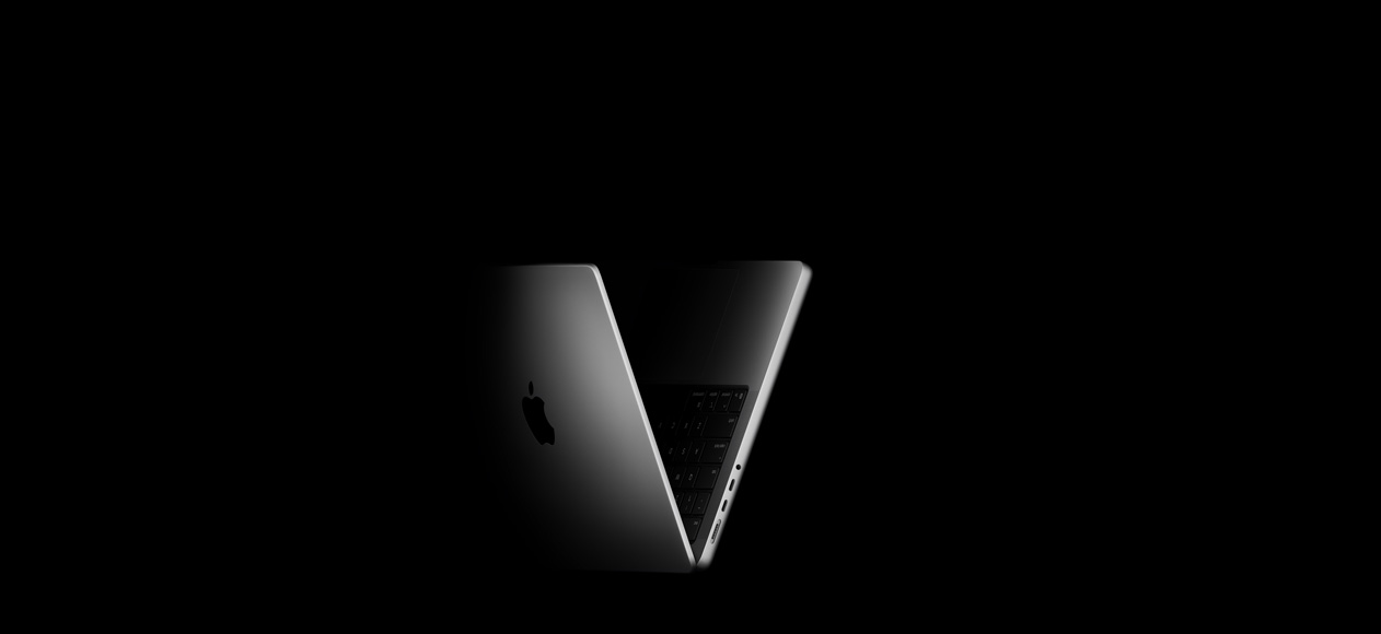 MacBook Pro 擺放成 V 字形，呼應 M5 晶片系列