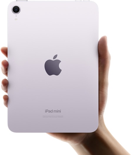 背面がこちらを向いたiPad miniをユーザーが片手で持ち、コンパクトなサイズと持ち運びやすさを示している