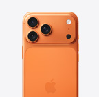 iPhone 17 Pro, parte posterior, color naranja cósmico, sistema de cámaras Pro Fusion en el módulo superior