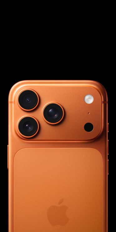 iPhone 17 Pro en acabado naranja cósmico, parte trasera que muestra el sistema de cámaras Pro, el flash LiDAR y el micrófono