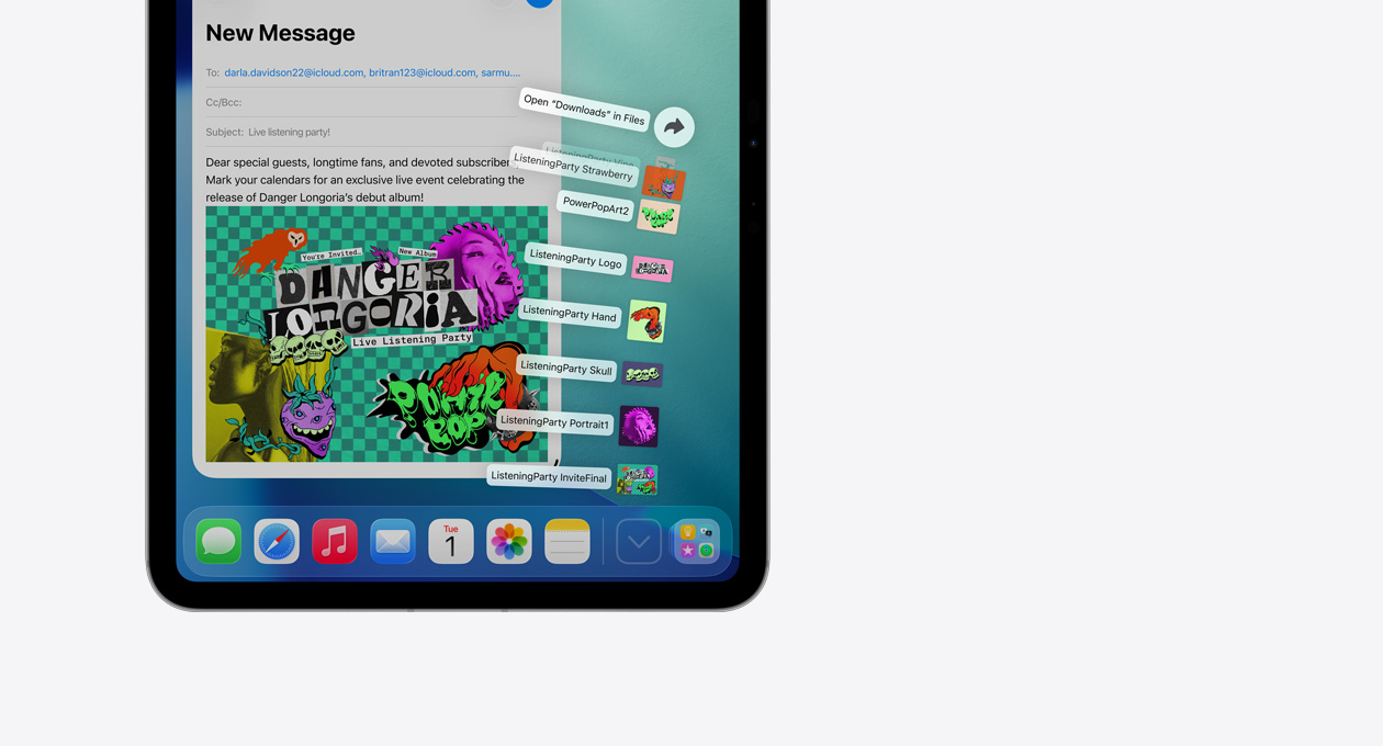 Apple 裝置底部 Dock 的特寫，展示一系列檔案以扇形垂直展開