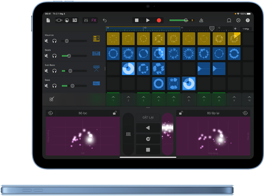 Garage Band trên iPad và góc nhìn mặt bên của iPad màu xanh dương đi cùng với ốp Smart Folio